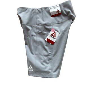 Reebok Women shorts small Fitted High Rise Moisture Management pockets Gray